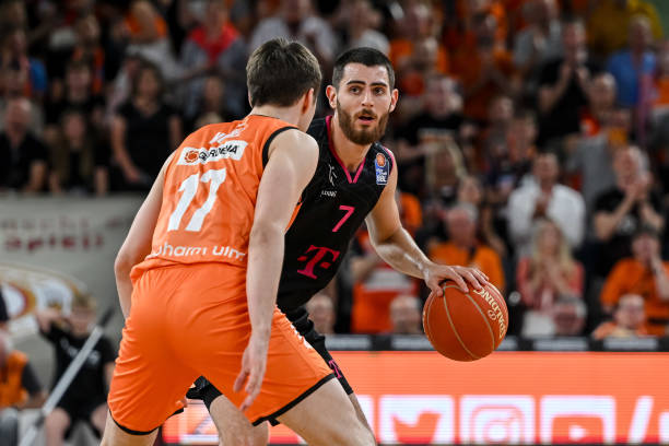 球员拥有更 球员拥有更