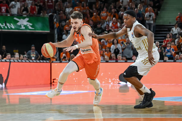 在这里成长 在这里成长