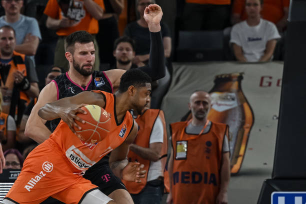 锋线传奇盖 锋线传奇盖